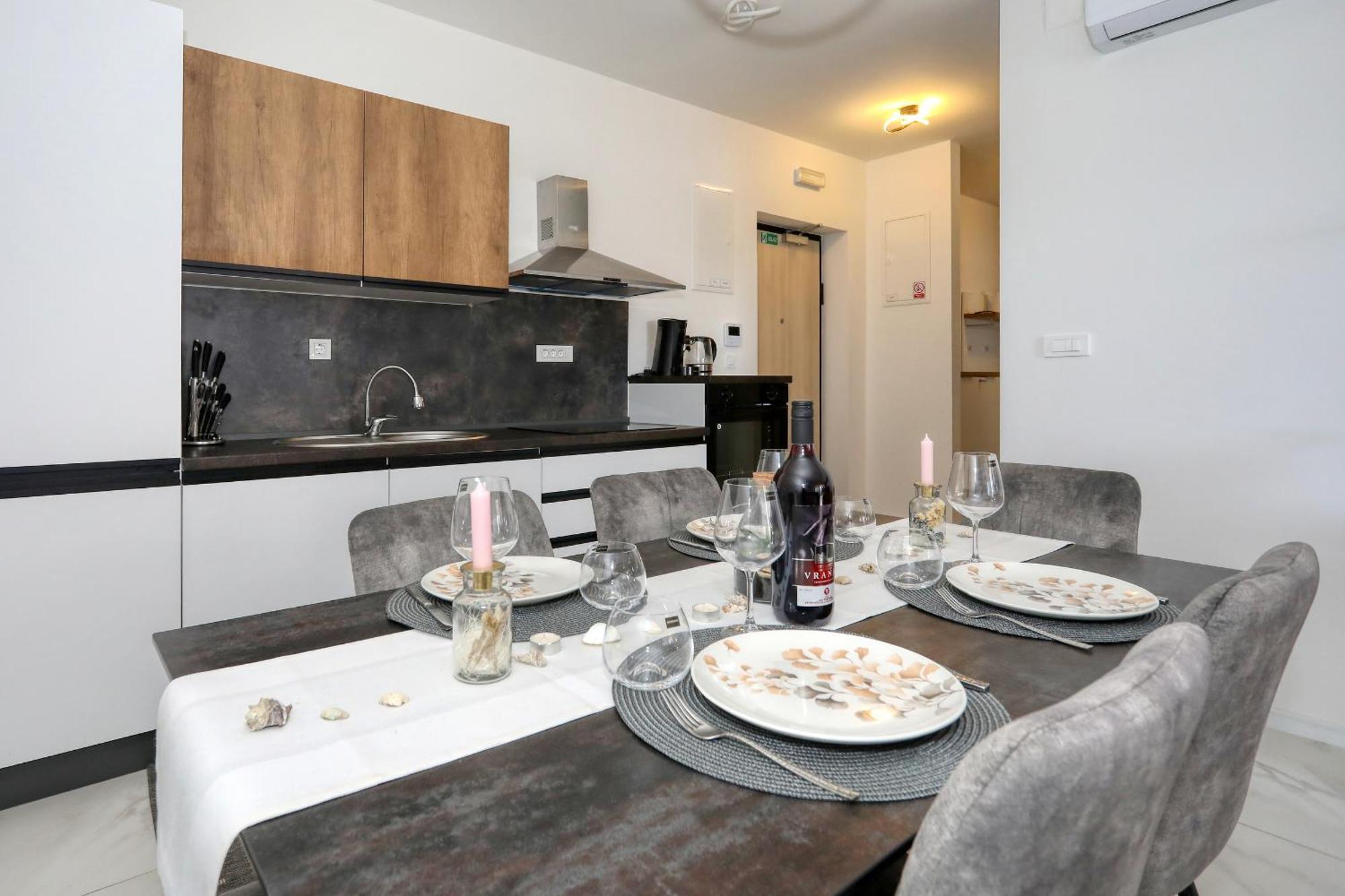 Apartment Relex With Pool & Jacuzzi Privlaka  Kültér fotó