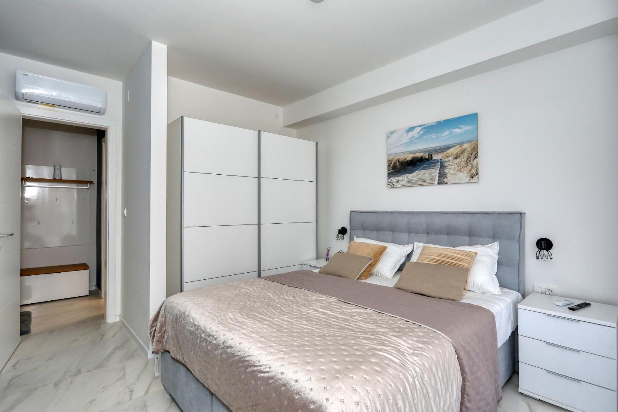 Apartment Relex With Pool & Jacuzzi Privlaka  Kültér fotó