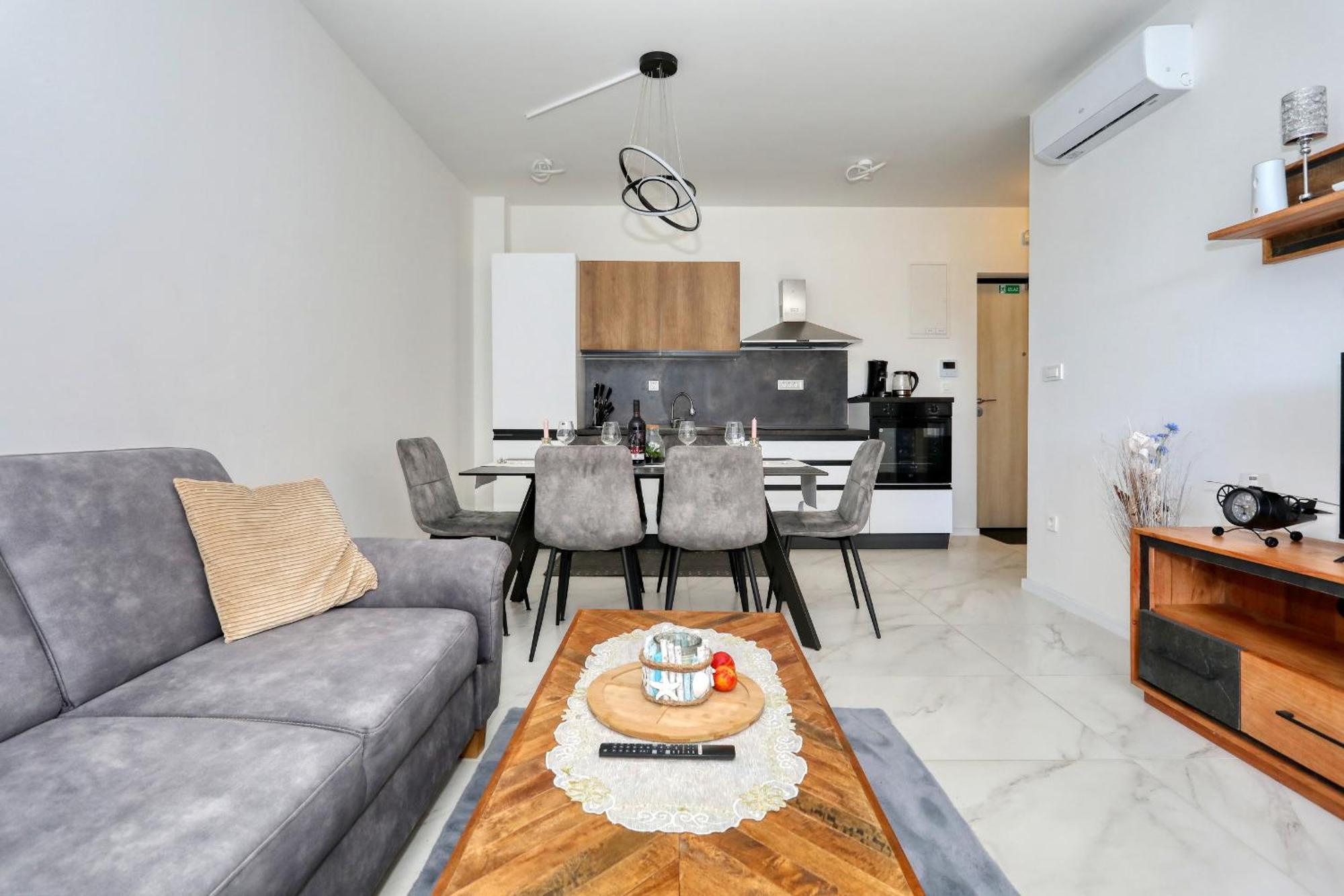 Apartment Relex With Pool & Jacuzzi Privlaka  Kültér fotó
