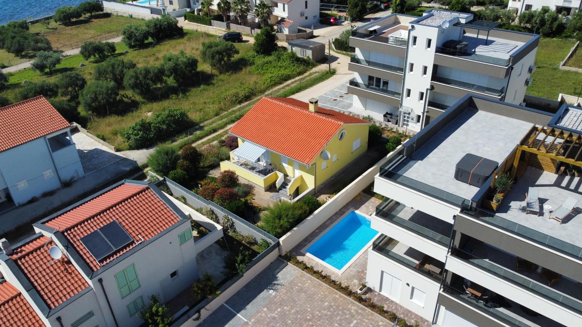Apartment Relex With Pool & Jacuzzi Privlaka  Kültér fotó